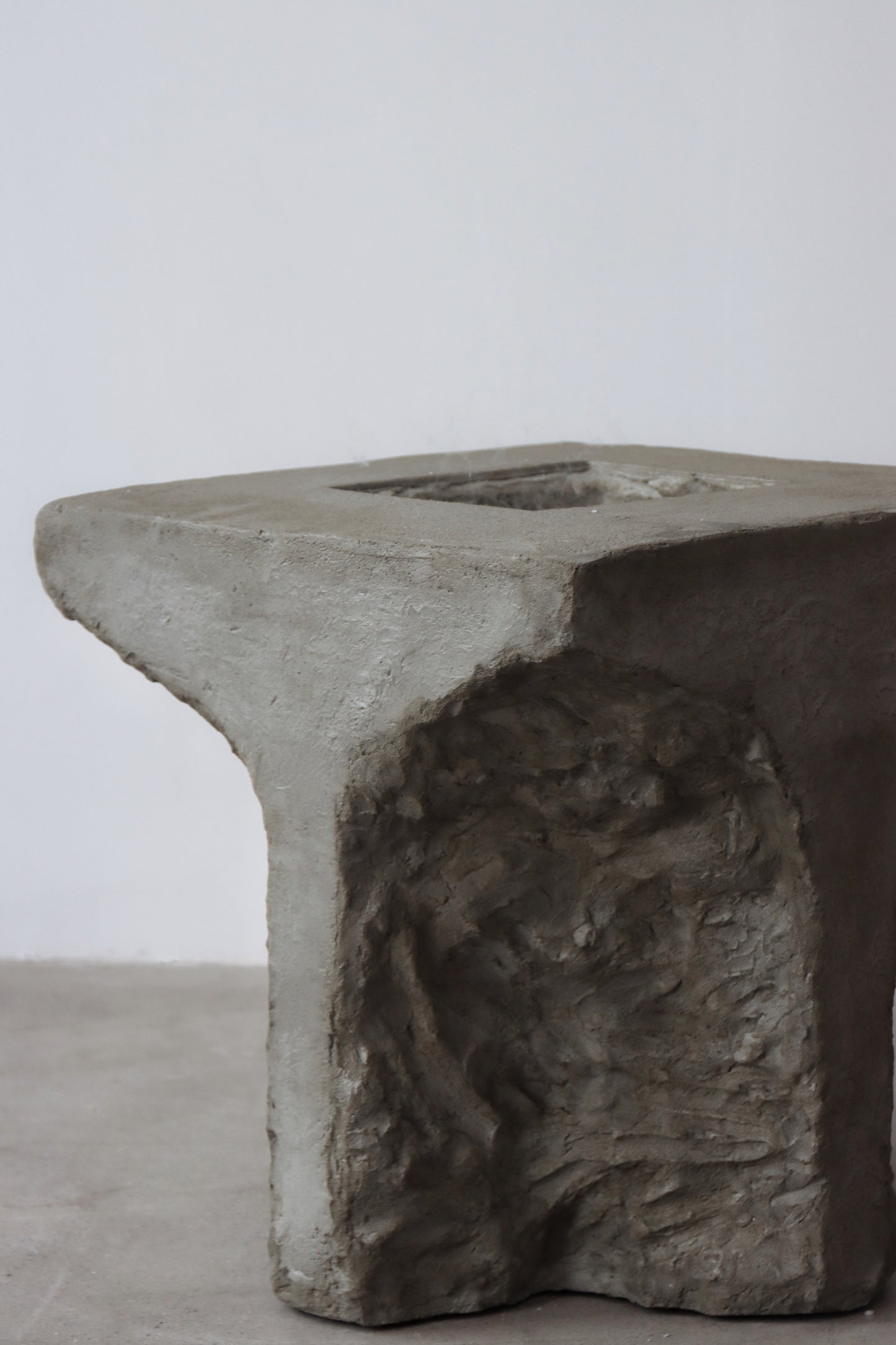 CRADLE - Candle Table