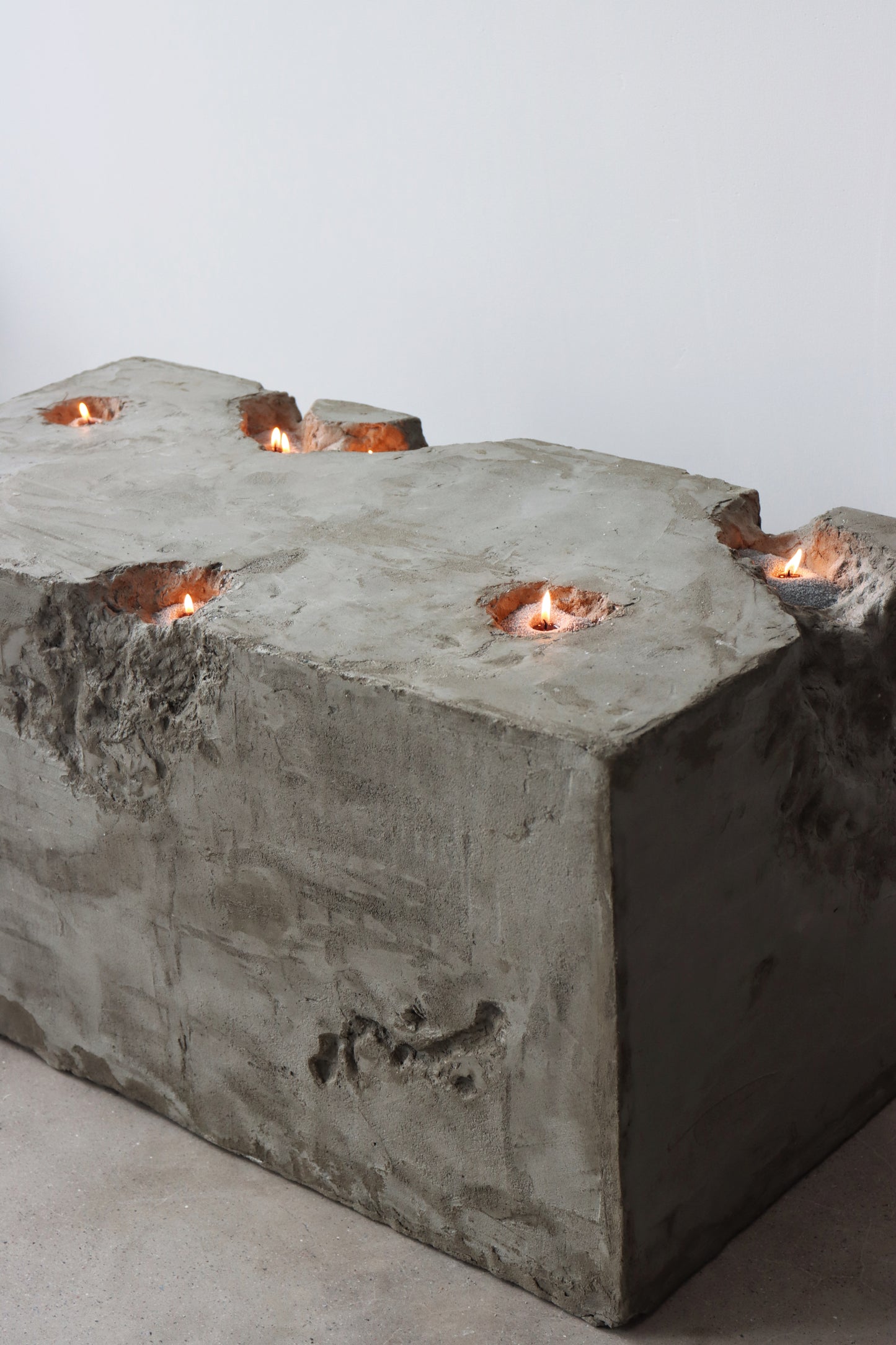 FAULTLINE - Candle Table