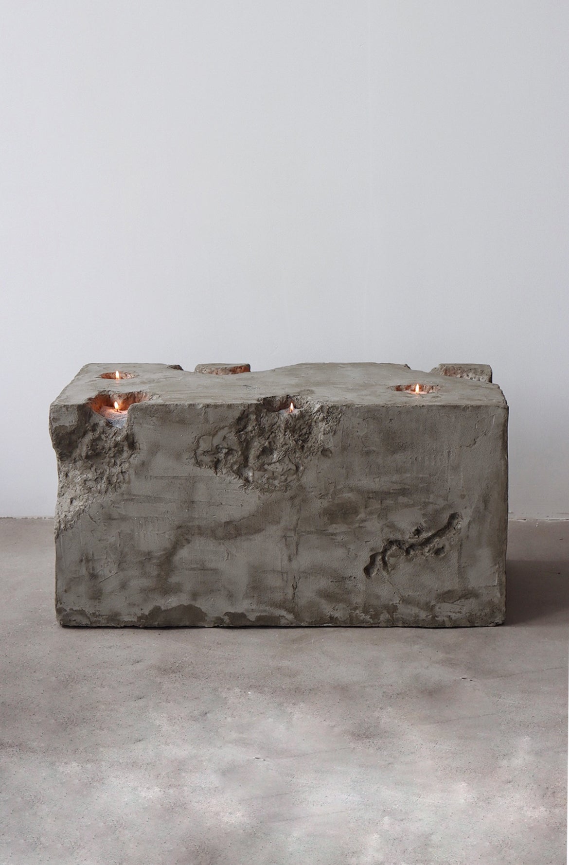 FAULTLINE - Candle Table