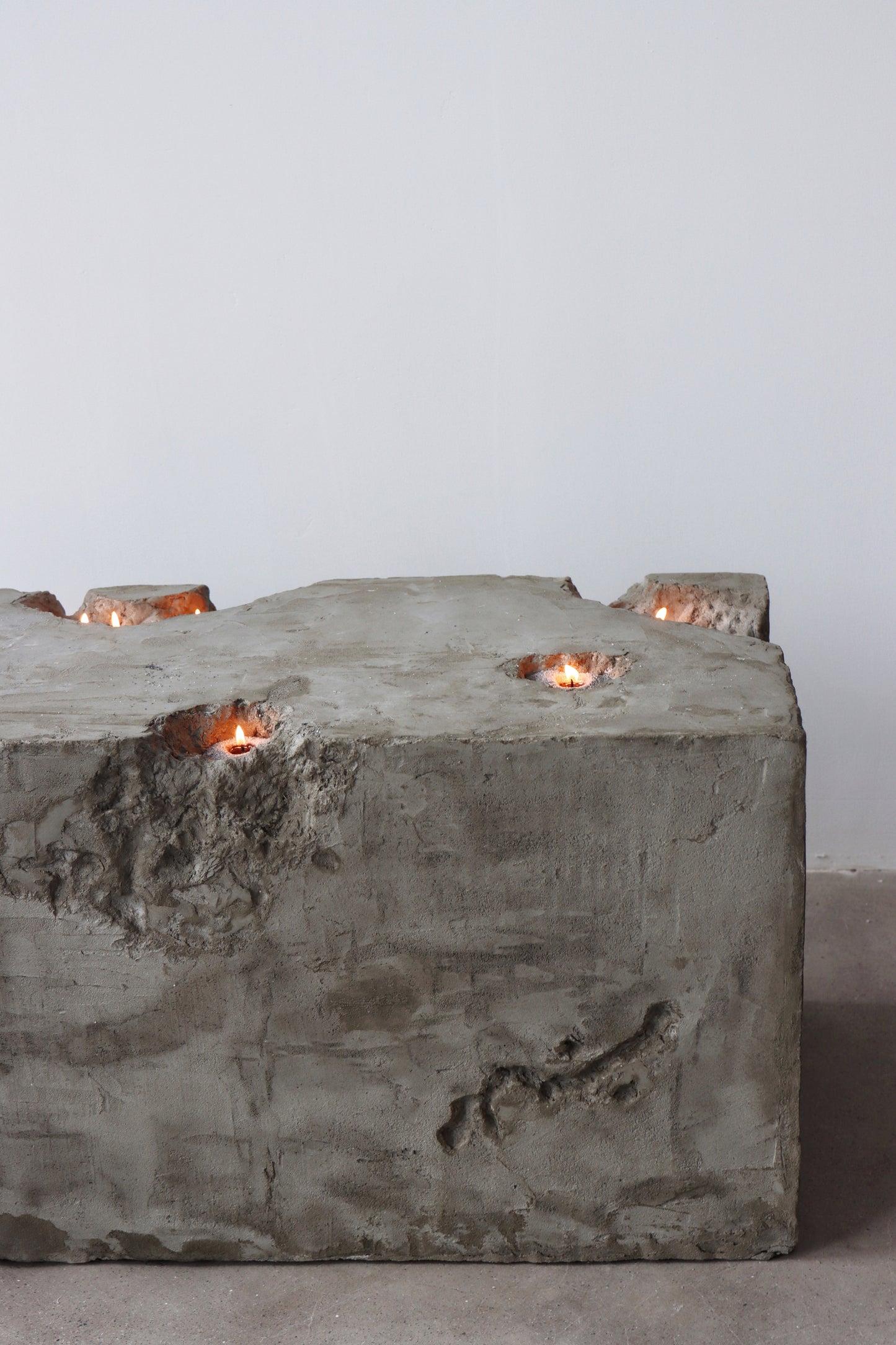 FAULTLINE - Candle Table