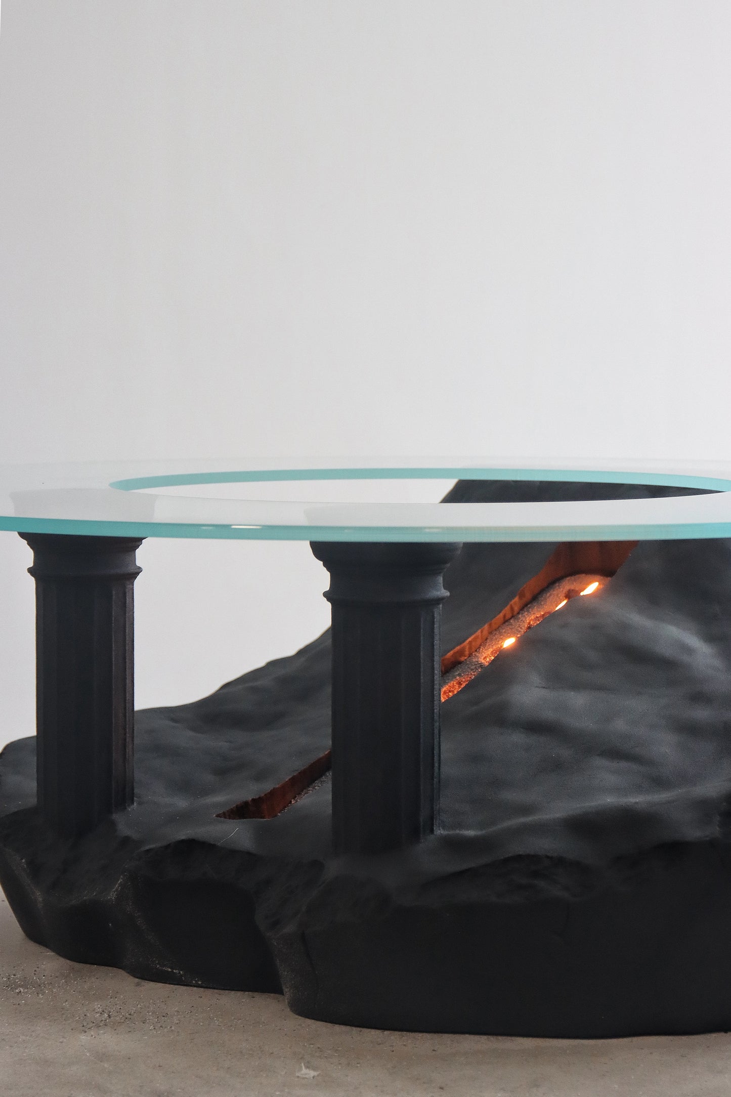 HEARTH | Candle Table